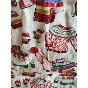 Sur La Table Unisex raised hair on head cute  Apron -NWOT sweater hat motif